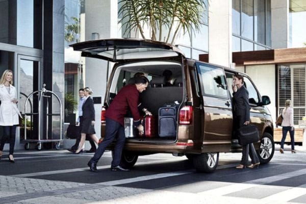Трансферы из или в аэропорт на Toyota Hiace - Image 4